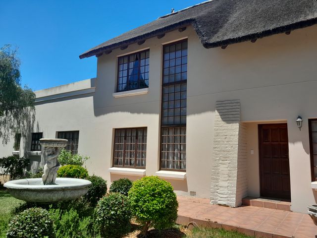 4 Bedroom Property for Sale in Albertinia Western Cape